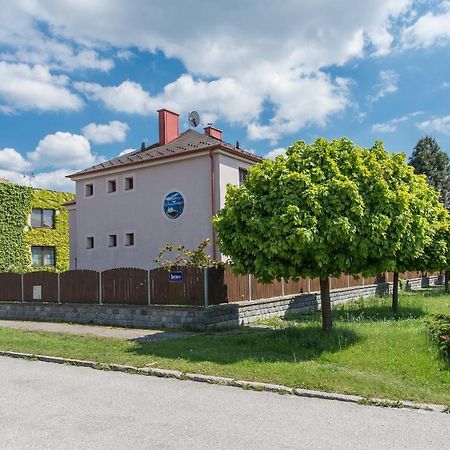 Penzion Leknin Třeboň Екстериор снимка